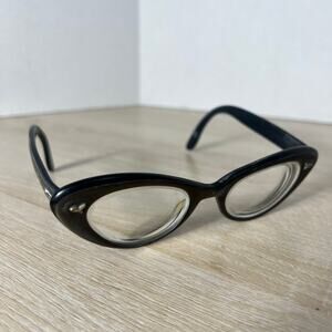 Vintage Bausch & Lomb Cat Eye Eyeglasses Frames Brown READ DESC 5 3/4 B&L 48-20